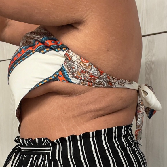 Tie Around Bandana Too - Picture 2 of 6